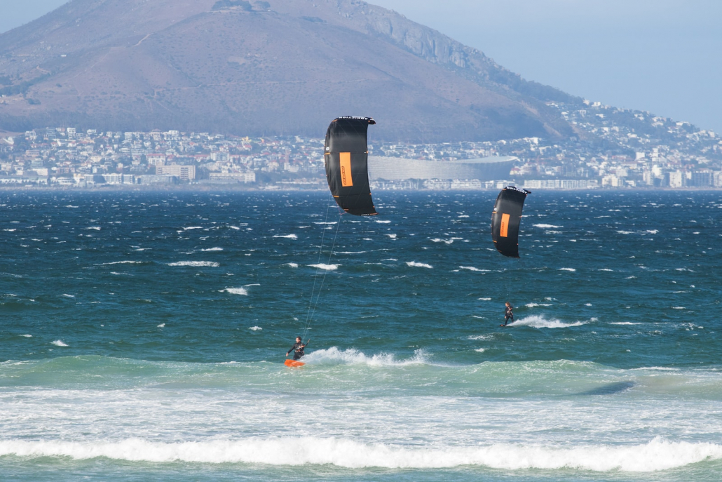 obrazek black 2 kite nafukovaci big air rrd y26